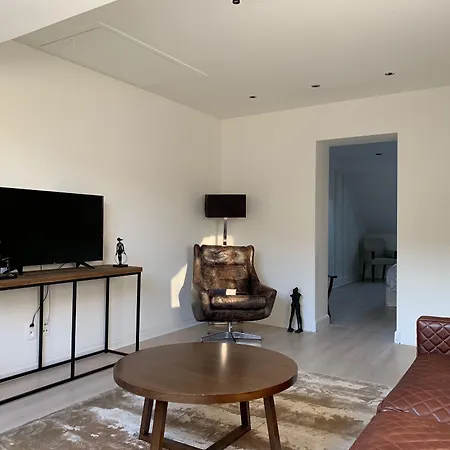 Heirloom - A Flemish Tale 게스트하우스