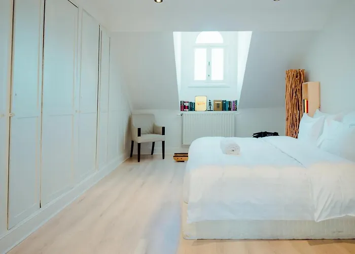 Heirloom - A Flemish Tale Gent