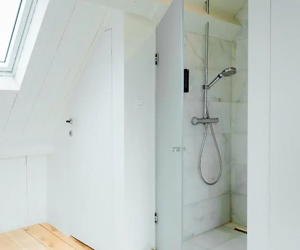 Heirloom - A Flemish Tale Gent