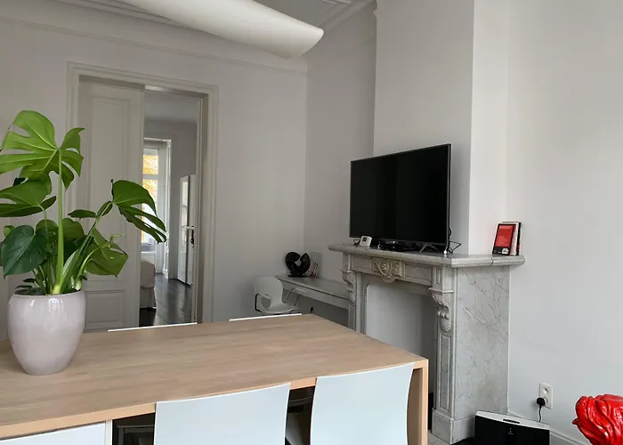 Heirloom - A Flemish Tale 3* Gent