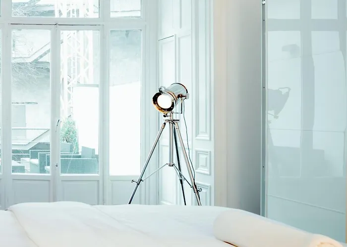 Heirloom - A Flemish Tale 3* Gent